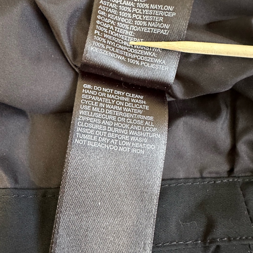 The North Face Women's Kindling Full Zip DryVent Jacket Sz L- Color Black - Picture 14 of 16